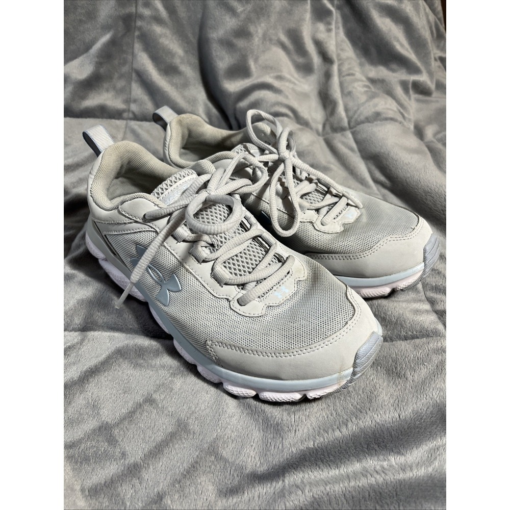 Under Armour‎ Charged Assert Sneakers Women's Gray Lace-Up Low Top Shoes - 8